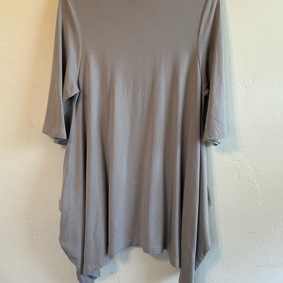 Bryn Walker Beige Grey Asymmetrical Hem Oversized Lagenlook Tunic Blouse Sz Lg - Picture 6 of 12
